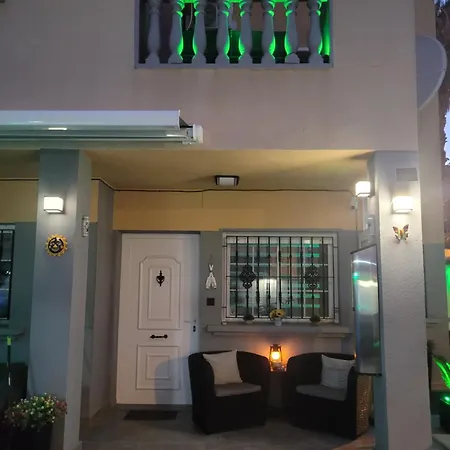 Casa Steven * Τορεβιέχα